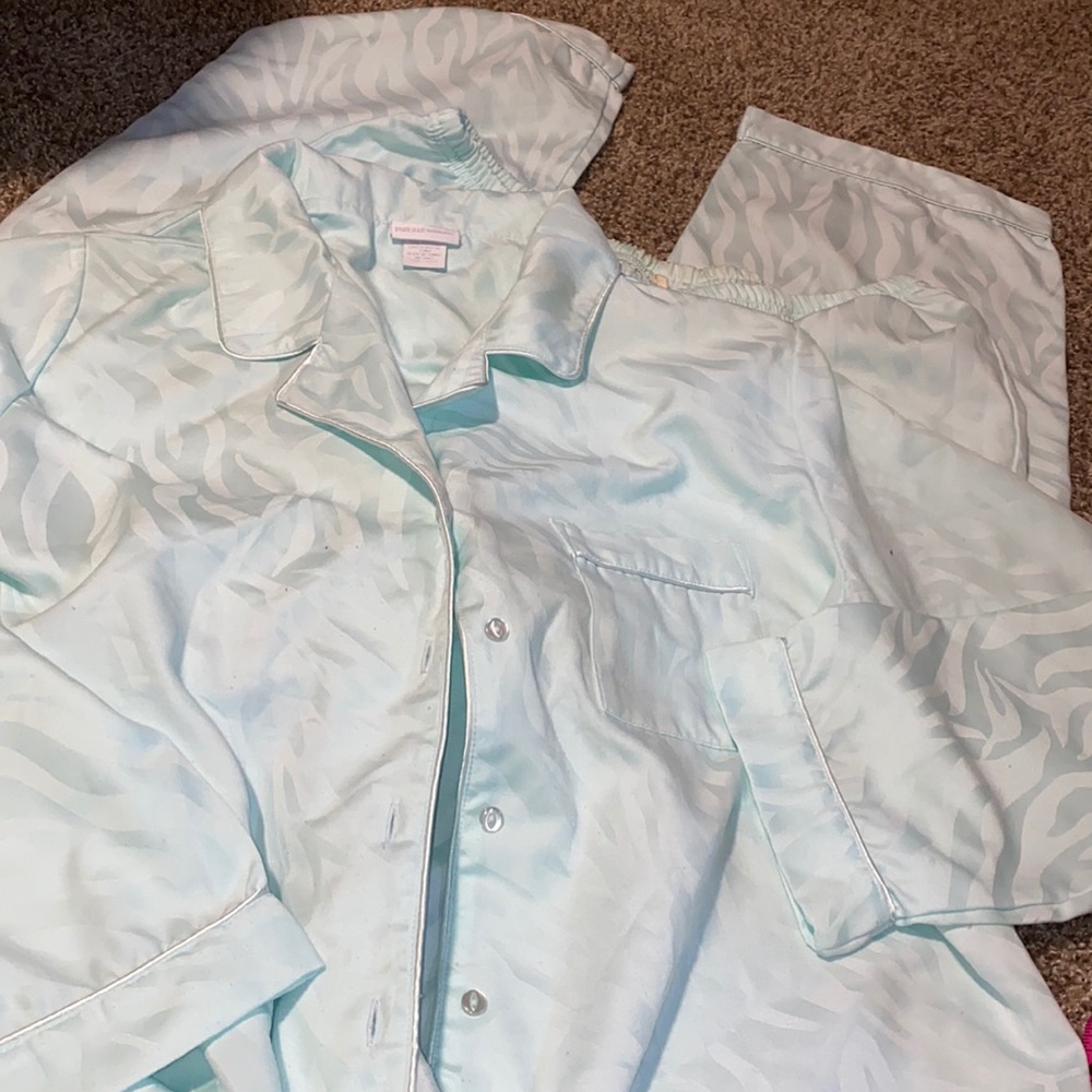Parisian Intimates long-sleeve & long-leg pajamas (L)